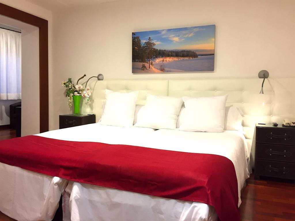 Hotel Del Lago ปุจเซร์ดา ห้อง รูปภาพ