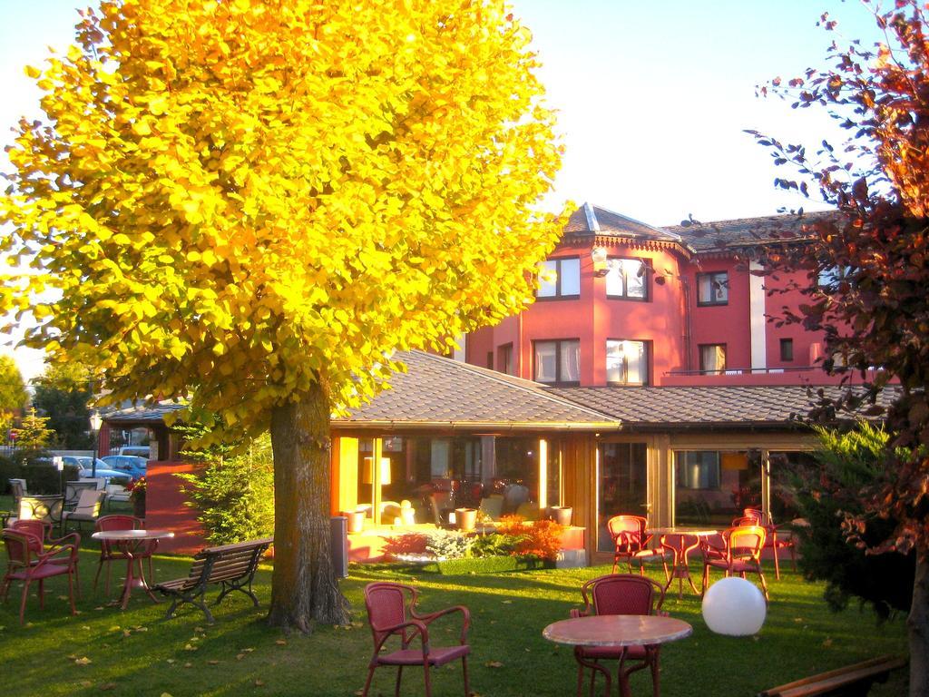 Hotel Del Lago ปุจเซร์ดา ภายนอก รูปภาพ